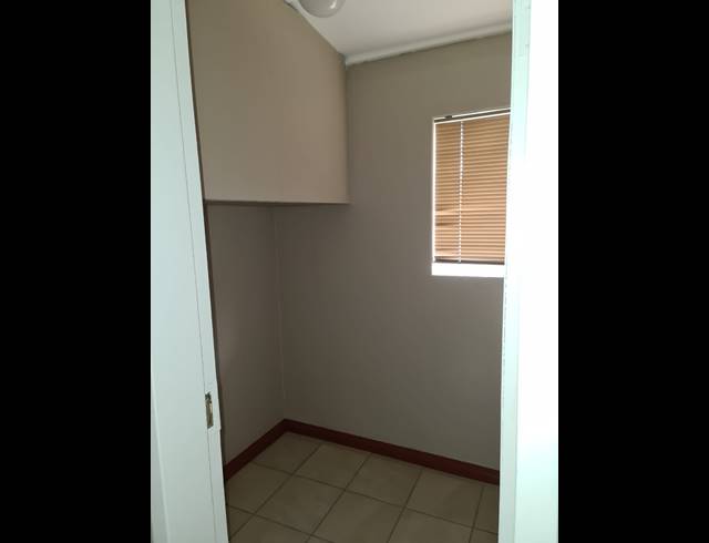 2 BEDROOM TOWNHOUSE FOR SALE IN SASOLBURG EXT 2